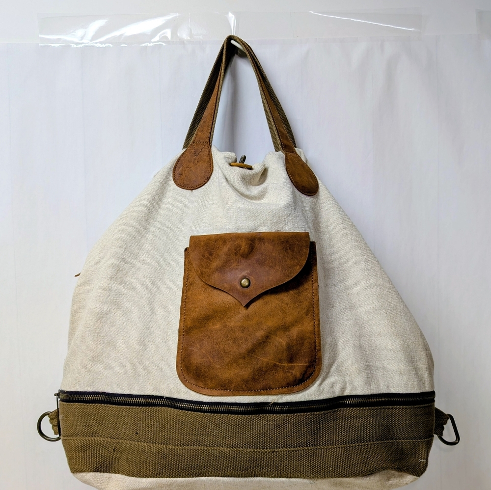 Canvas and Leather Bag Backpack Weekender - Picture 2 of 16